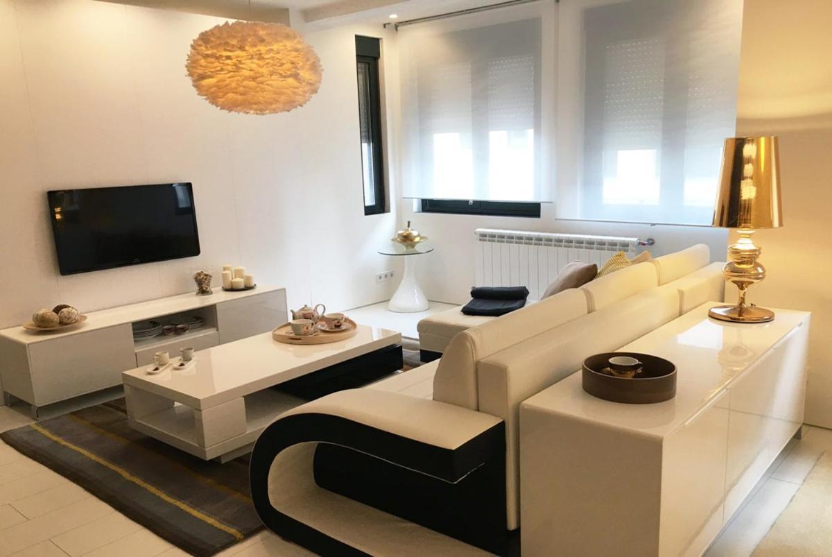 Golden & White Home سانتياغو دي كومبوستيلا المظهر الخارجي الصورة